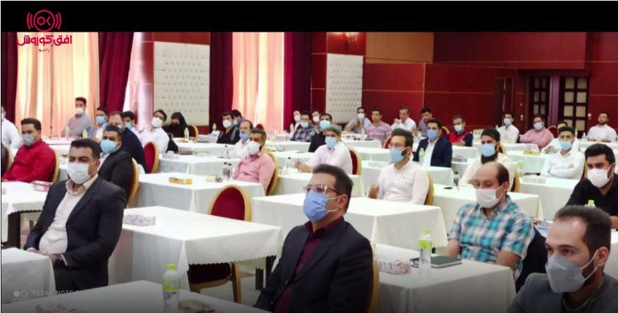 نشست صمیمانه ی معاونت منطقه هشت و تیم فروش