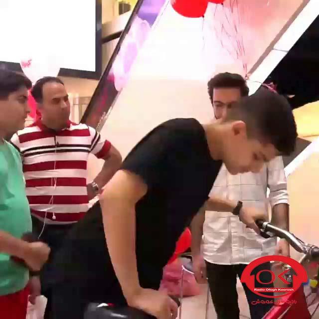  گزارش تصویری از طوفان تخفیفات افق کوروش در کورش مال